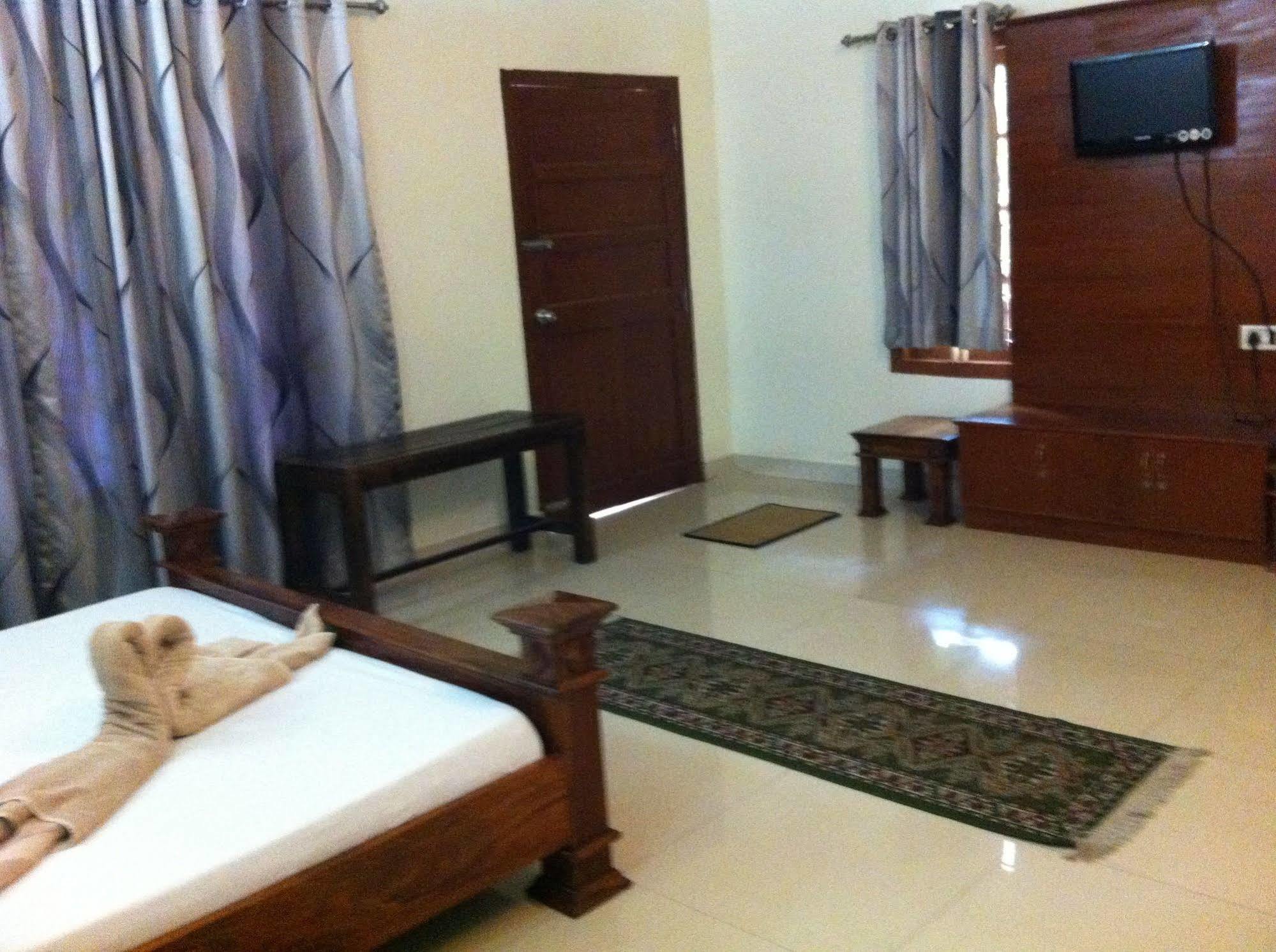 Oyo Home 63551 Pleasant Stay Near Fort Kochi Beach מראה חיצוני תמונה