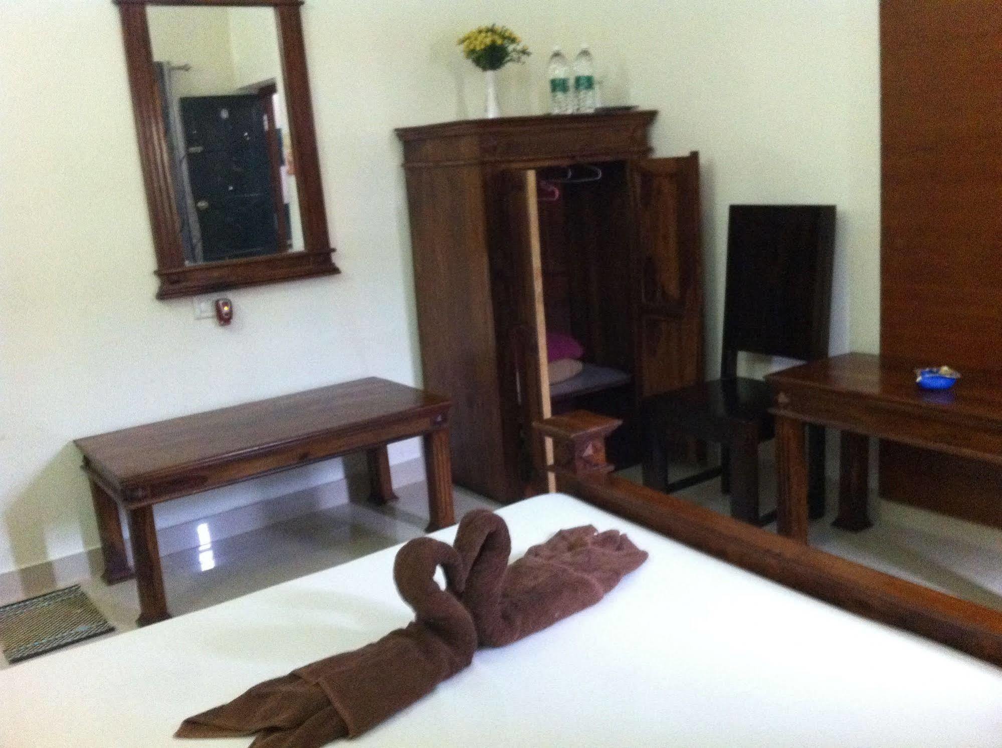 Oyo Home 63551 Pleasant Stay Near Fort Kochi Beach מראה חיצוני תמונה
