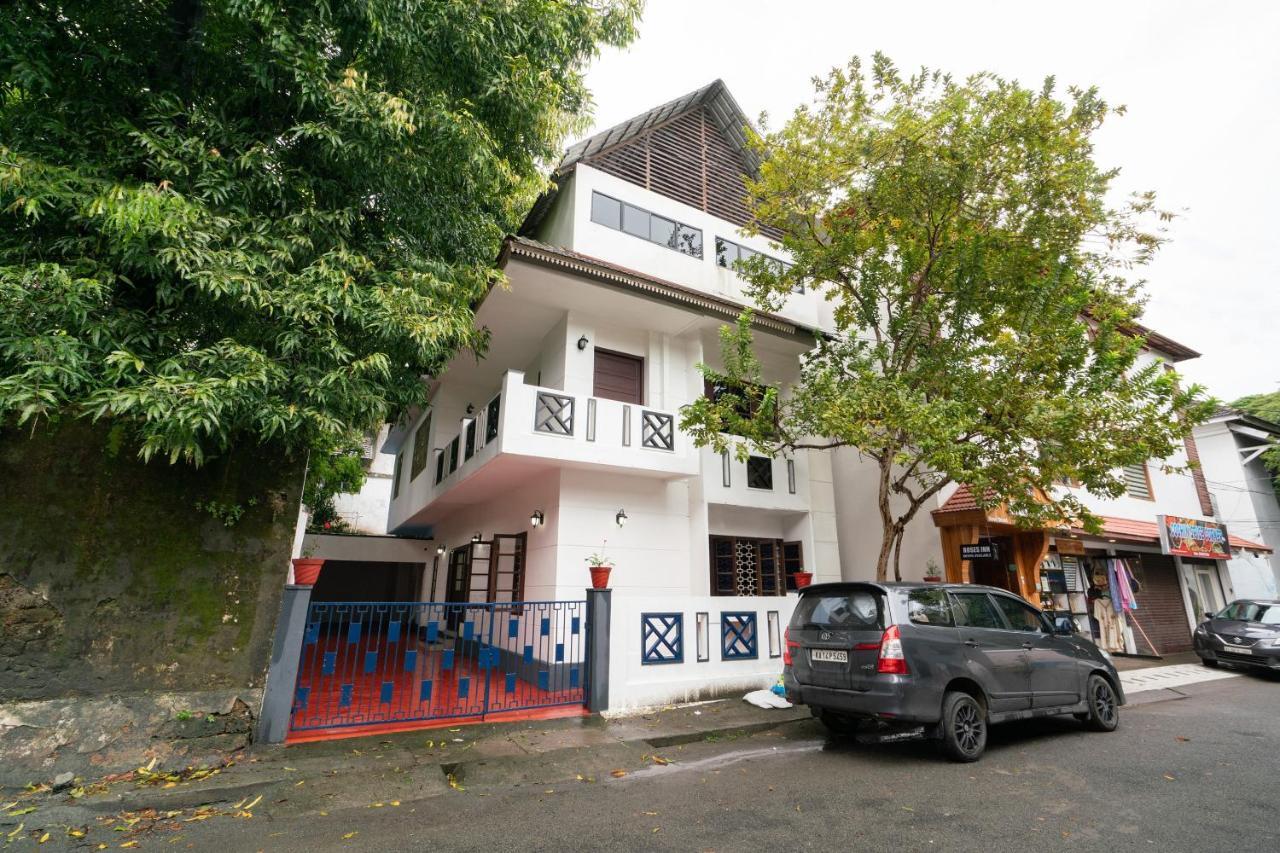 Oyo Home 63551 Pleasant Stay Near Fort Kochi Beach מראה חיצוני תמונה